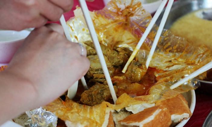 奇特的馬來西亞美食：麵包雞！