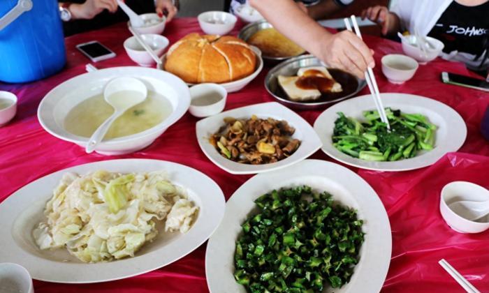 奇特的馬來西亞美食：麵包雞！